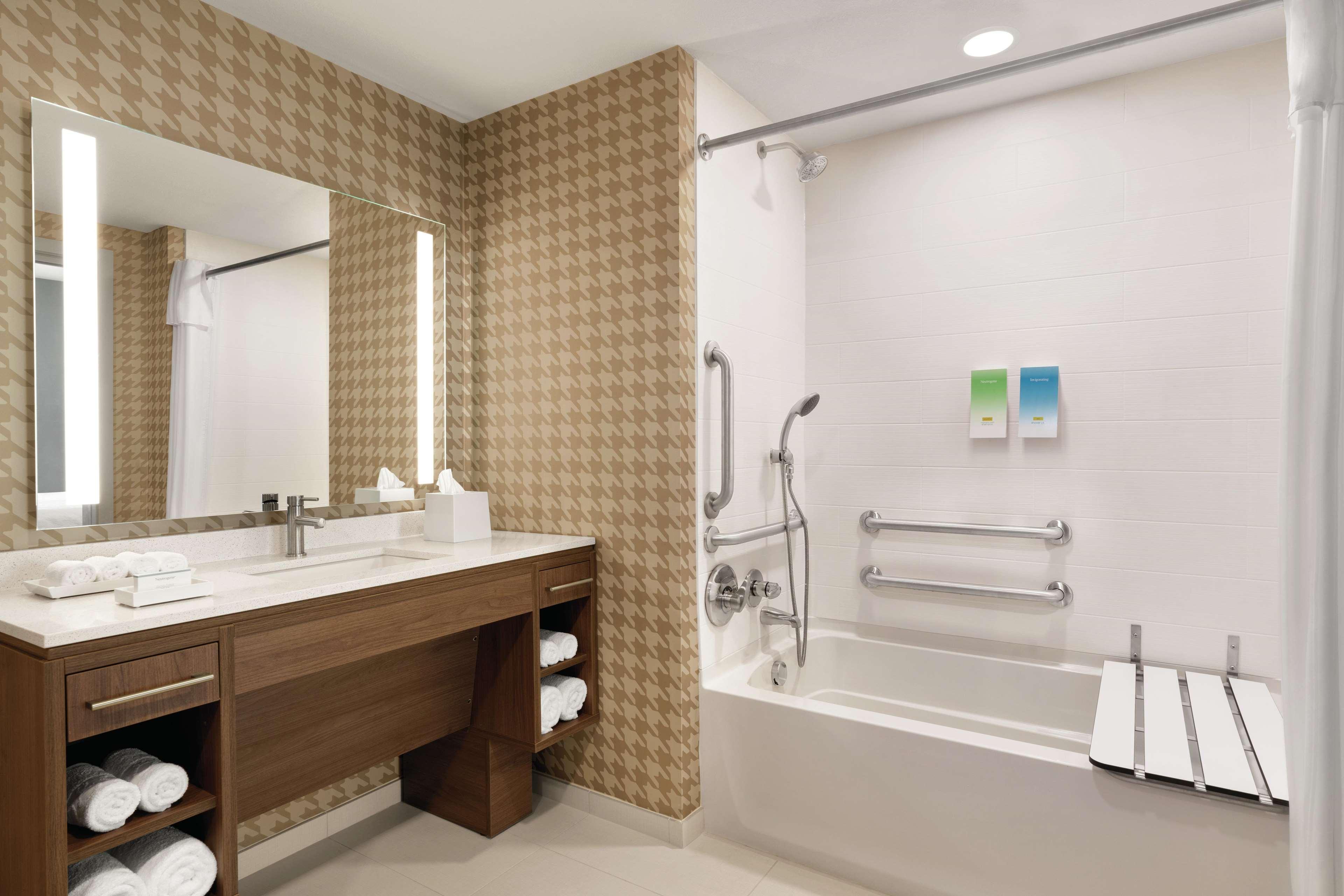 Home2 Suites By Hilton Lancaster Rohrerstown Екстер'єр фото